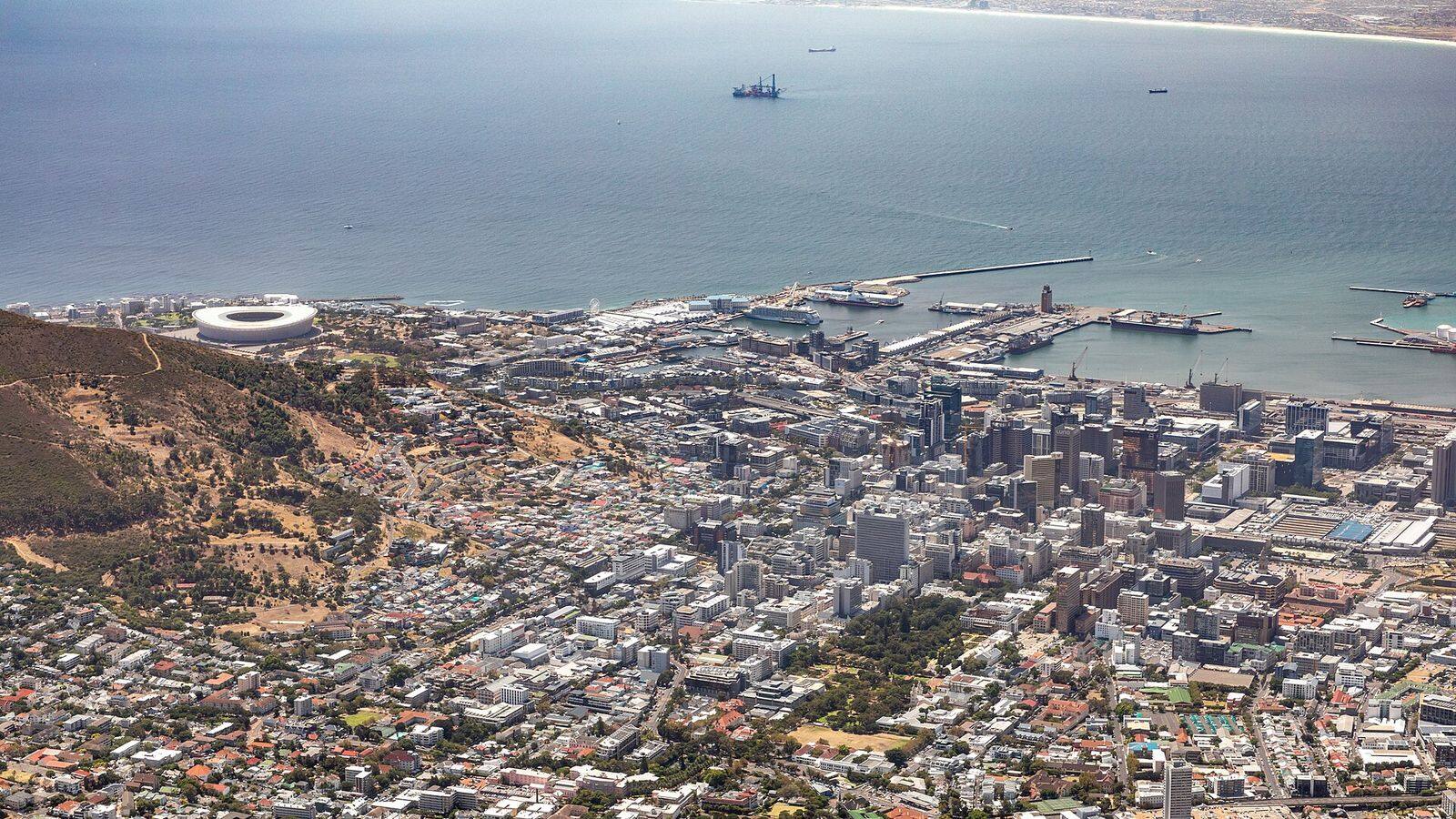 De haven van de V&A Waterfront met de Tafelberg op de achtergrond